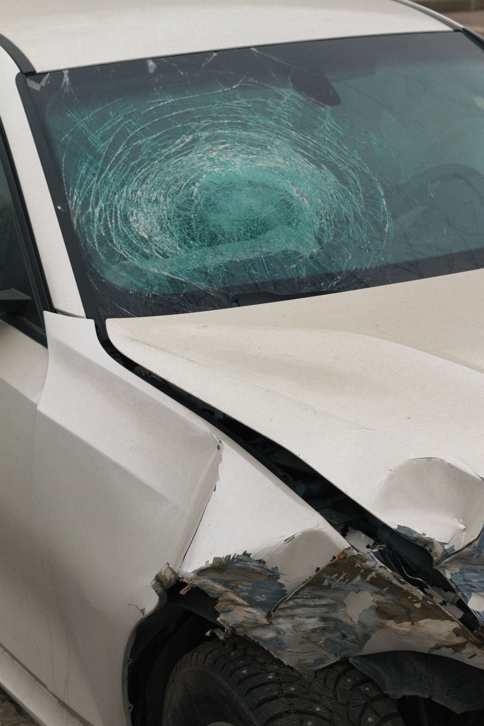 A car with a shattered windshield and crumpled hood, the kind of crash behind auto injury claims in Lebanon, Pennsylvania