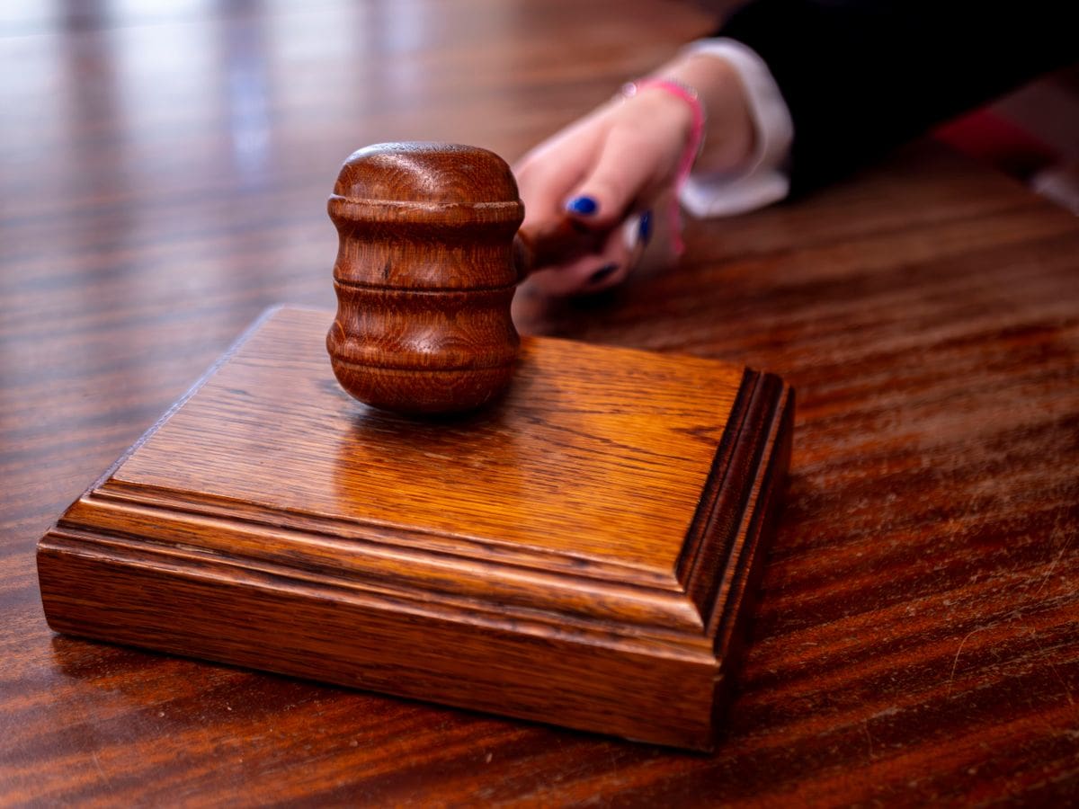 A judge's gavel in a Georgia courtroom, representing a Thomasville criminal case